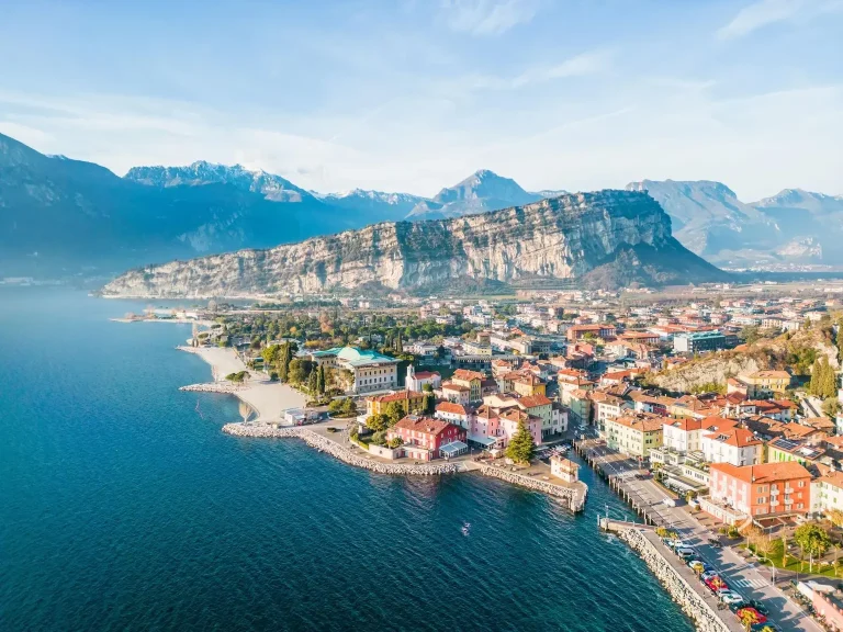 torbole jazero lago di garda taliansko